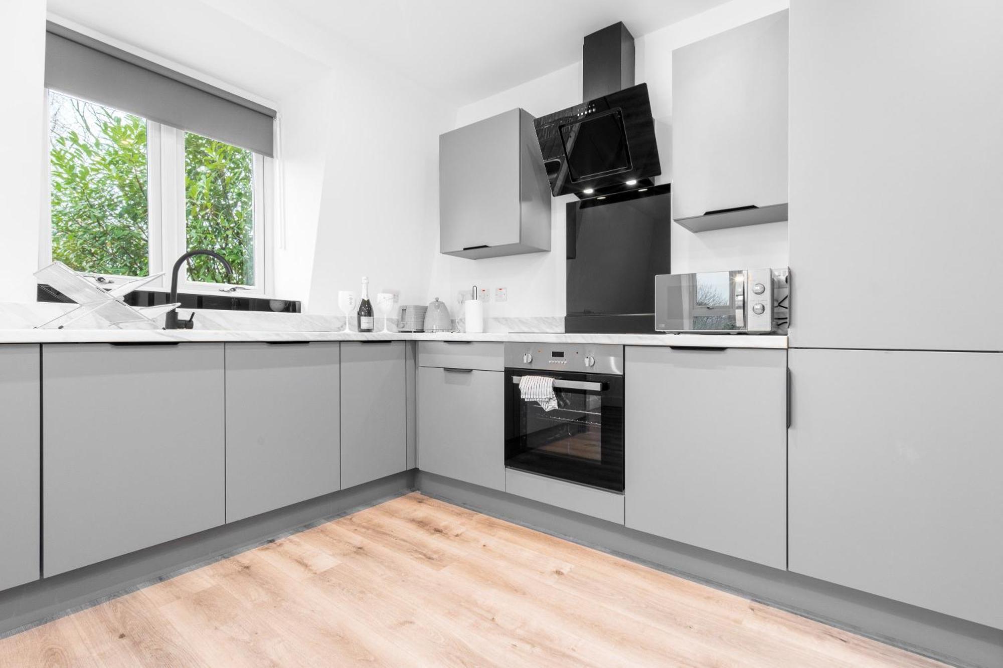 Stylish 2 Bedroom Apartment - Balcony - Secure Parking - Top Rated - 5Mc Birmingam Exterior foto