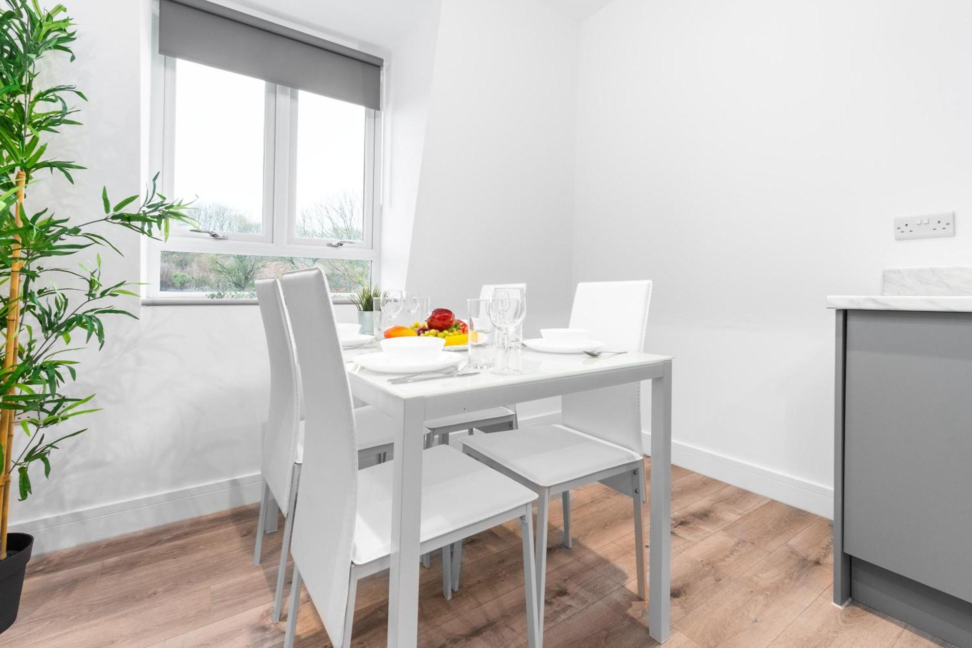 Stylish 2 Bedroom Apartment - Balcony - Secure Parking - Top Rated - 5Mc Birmingam Exterior foto